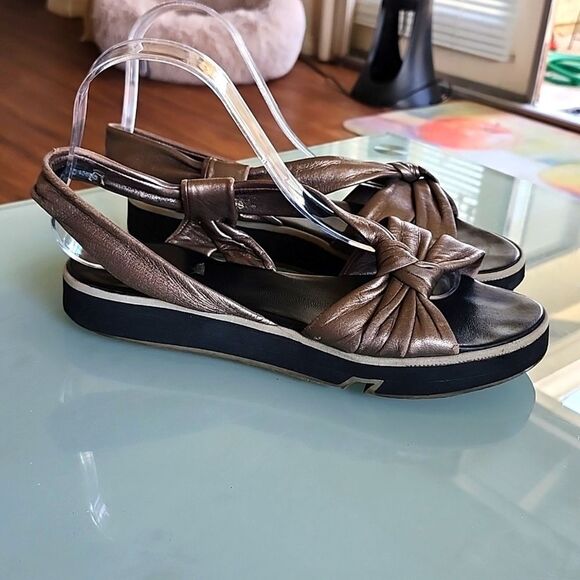 Robert Clergerie Sandals - Picture 1 of 5